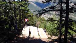 cycles et nature a vallnord pour la dh cup